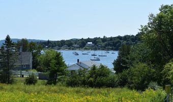 8 Shipmasters Cove Rd, Belfast, ME 04915