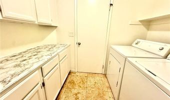 10001 Coral Sands Dr, Las Vegas, NV 89117