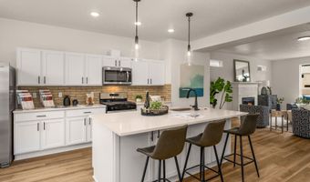 18939 SW Hazelwood Ln L-8, Beaverton, OR 97078