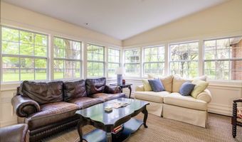 1409 Old Harrods Creek Rd, Anchorage, KY 40223
