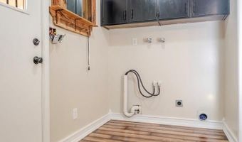 202 Cottonwood Ln, Blackfoot, ID 83211