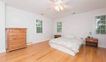 1524 N KENTUCKY St, Arlington, VA 22205