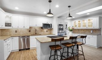 516 Philadelphia Ln, Woodstock, GA 30189