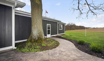 6410 W Madison Rd, Alma, MI 48801