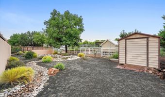 325 Braught Ln, Bosque Farms, NM 87068