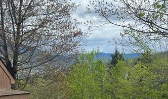 32 Top Notch Rd, Bartlett, NH 03812