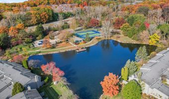 624 Peninsula Ct, Ann Arbor, MI 48105