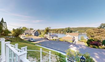 75 N Lake Shore Dr, Brookfield, CT 06804