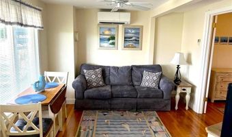 249 Tuckerman Ave 5, Middletown, RI 02842
