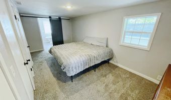 203 E Prairie Ln, Ash Grove, MO 65604