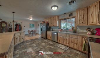 215 44th St N, Cody, WY 82414