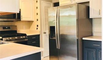 361 Messina Dr, Ballwin, MO 63021
