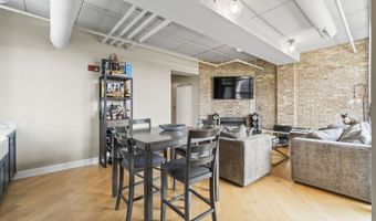 10 S Dunton Ave 407, Arlington Heights, IL 60005