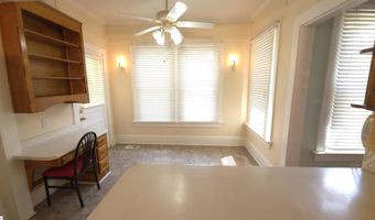 102 Wardlaw St, Abbeville, SC 29620