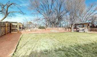 200 RIESLING Rd, Bernalillo, NM 87004