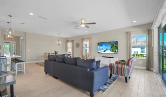 6364 ROADSTEAD Ct, Apollo Beach, FL 33572