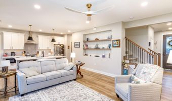 2117 Lacey Dr, Ames, IA 50010