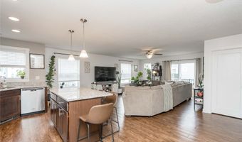 2714 NW Lois Ln, Ankeny, IA 50023