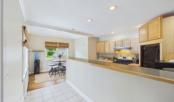 38 Mary Carroll St, Auburn, ME 04210