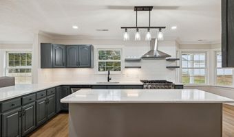 123 Walnut Hill Rd, Bells, TN 38006