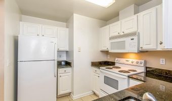 23 PIERSIDE Dr 229, Baltimore, MD 21230