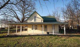 13 W Dade 22, Arcola, MO 65603