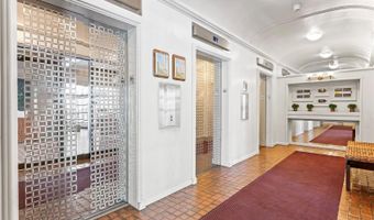 1910 Ala Moana Blvd 14C, Honolulu, HI 96815