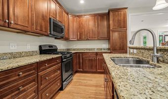 1010 Baldwin Ave, Ann Arbor, MI 48104