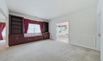 17 WATERTON Dr, Bear, DE 19701
