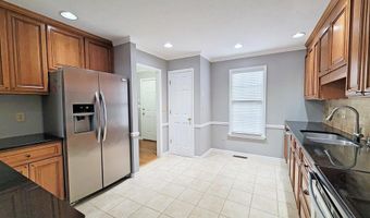 817 Barclay Dr, Abingdon, VA 24210