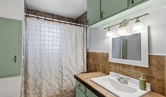 805 N 8th St, Alpine, TX 79830