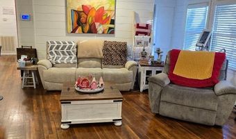 657 4th St NW, Arab, AL 35016