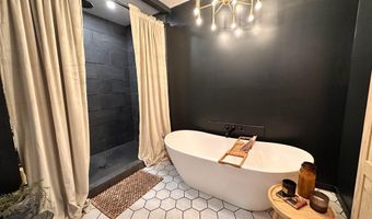 408 E Burbank, Appleton City, MO 64724