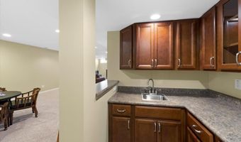 226 Arbor Trails Dr, Ballwin, MO 63021