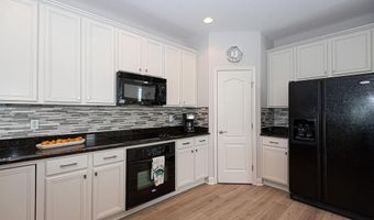 10900 HOLYSTONE Ln 301, Berlin, MD 21811