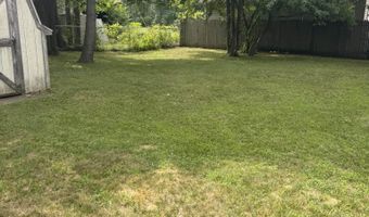 520 Sheldon St, Algonac, MI 48001