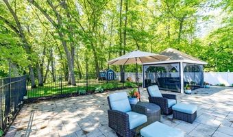 64 Princeton Ave, Andover, MA 01810