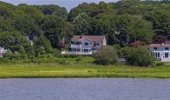 38 Pierce Ave, Jamestown, RI 02835