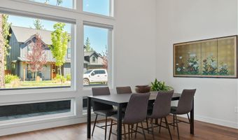 3055 NW Tharp Ave, Bend, OR 97703