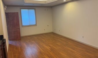 908 E Waterloo Rd, Akron, OH 44306