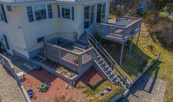 209 Buena Vista Dr, North Kingstown, RI 02852