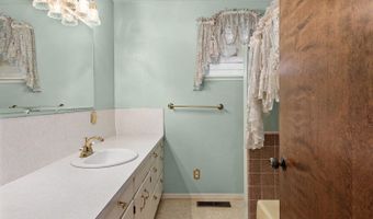 506 La Tierra Dr, Angwin, CA 94508