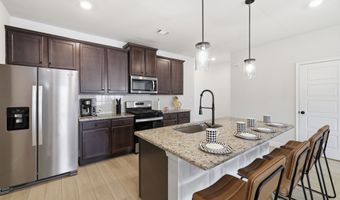 198 Station Overlook Dr, Auburn, GA 30011