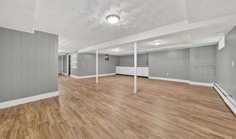 45 Hamden Rd, Cranston, RI 02920