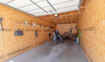 342 Benit Dr #4, Arnolds Park, IA 51331