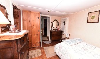 211 High St, Albany, NH 03818
