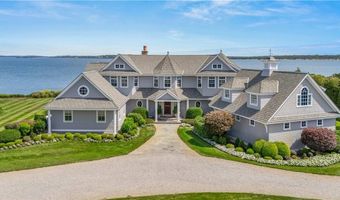 135 Cliff Dr, Narragansett, RI 02882
