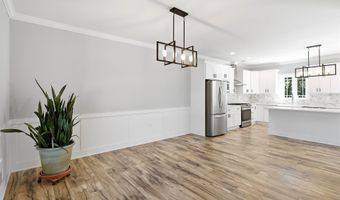 295 Coolidge Ave, Bayville, NJ 08721