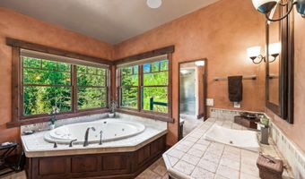 500 Wild Swan Trl, Bigfork, MT 59911