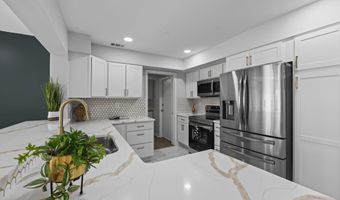 1106 PENNYPACKER Ln, Bowie, MD 20716
